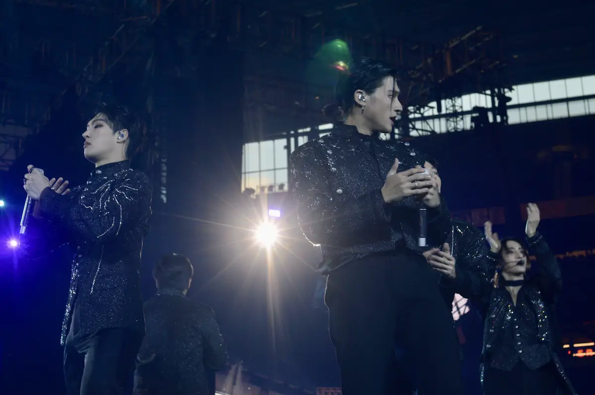 ATEEZ live in Texas (L to R): Mingi, Wooyoung, Seonghwa © Freya Rinaldi